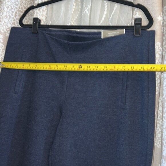 Chico’s Juliet the ultimate fit  Ankle Pants Size 3 navy - Picture 10 of 13